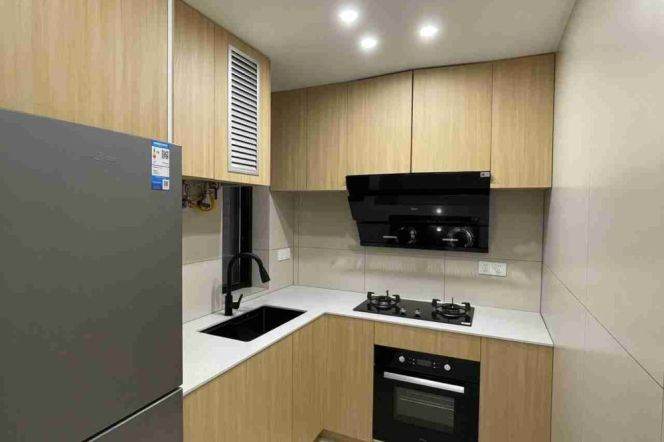 2BR Apartment in Jing'an