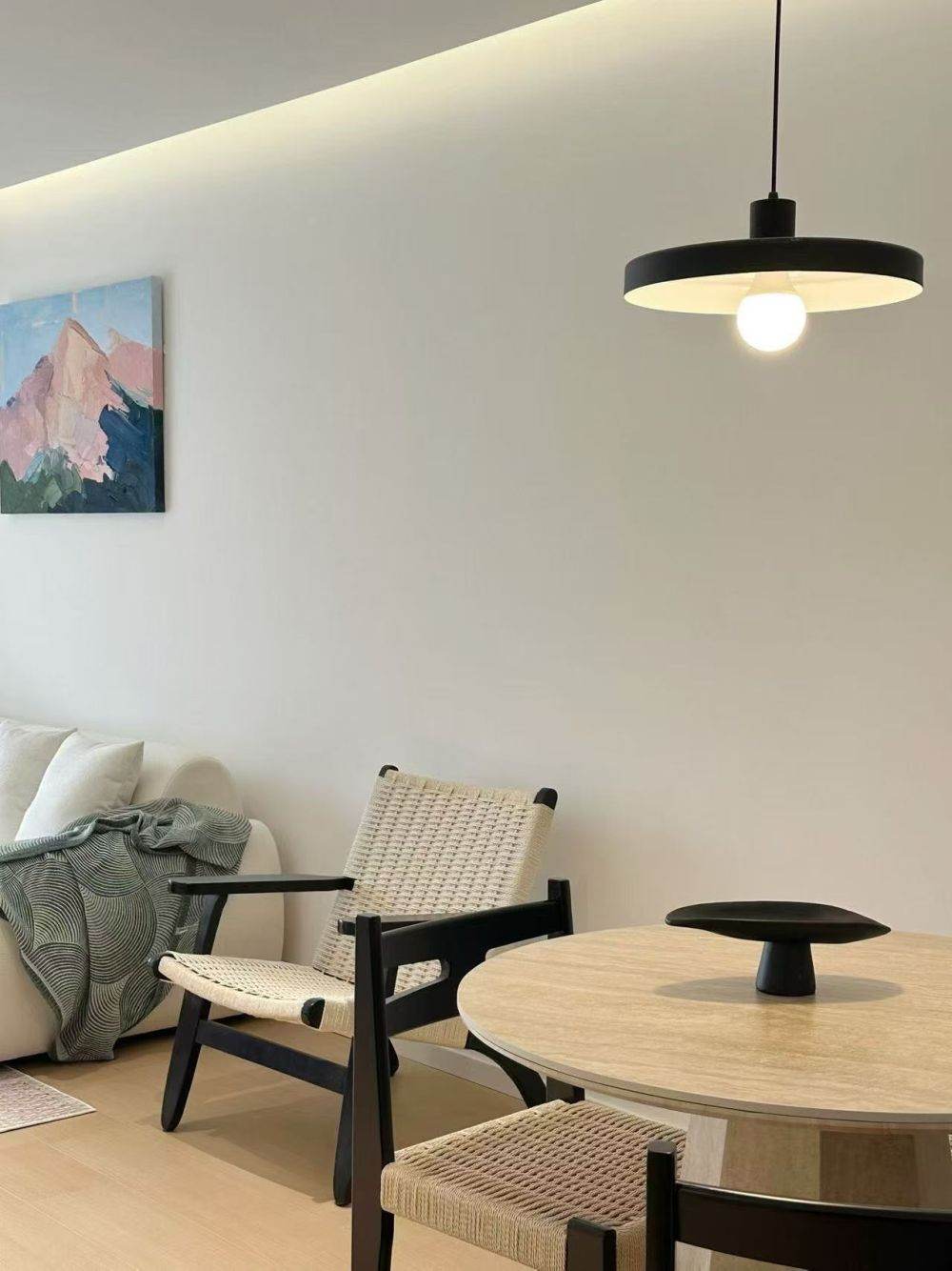 Housing image — Living Room