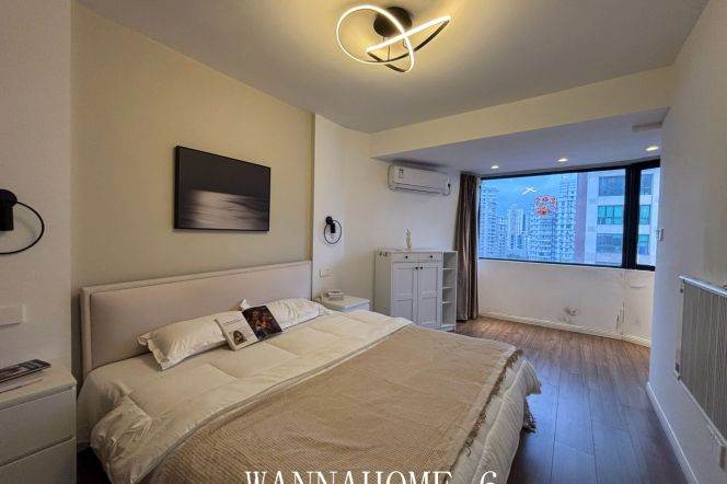 Spacious 1BR Apartment in Jing'an (L2/L12/L13)