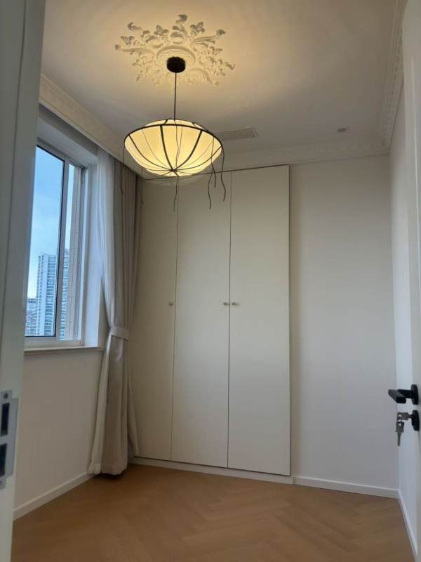 Housing image — Bedroom