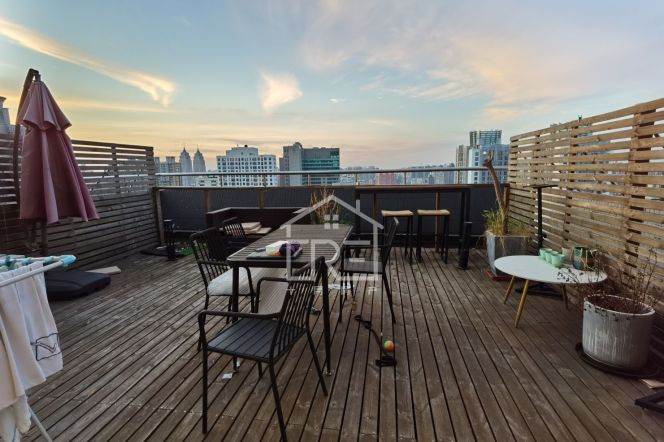 High-Floor 1BR Apartment near Zhongshan Park (L2/L3/L4)