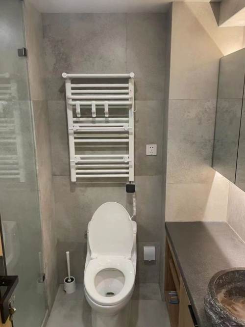 Housing image — Bathroom