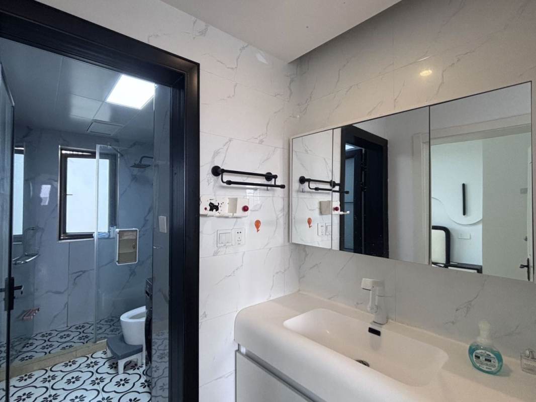 Housing image — Bathroom