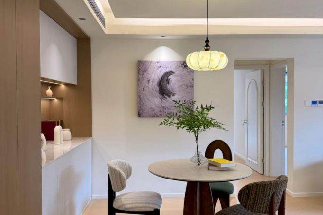Spacious 2BR Apartment near Jiaotong University Metro (L10/L11)