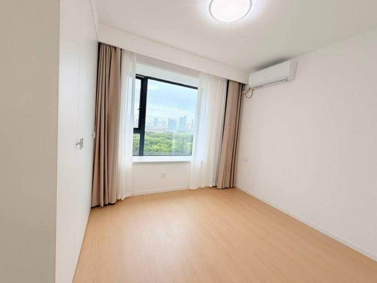 Housing image — Bedroom