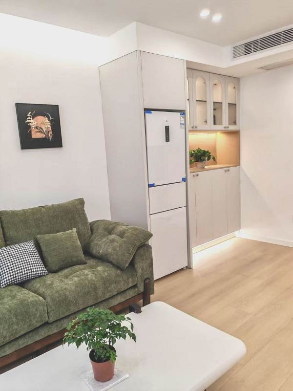 Housing image — Living Room