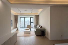 High-Floor 3BR Apartment in Gubei (L2)
