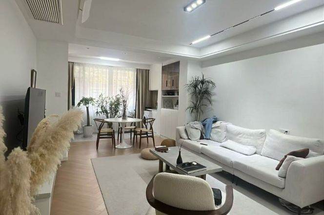 1BR Heritage Apartment in Xujiahui