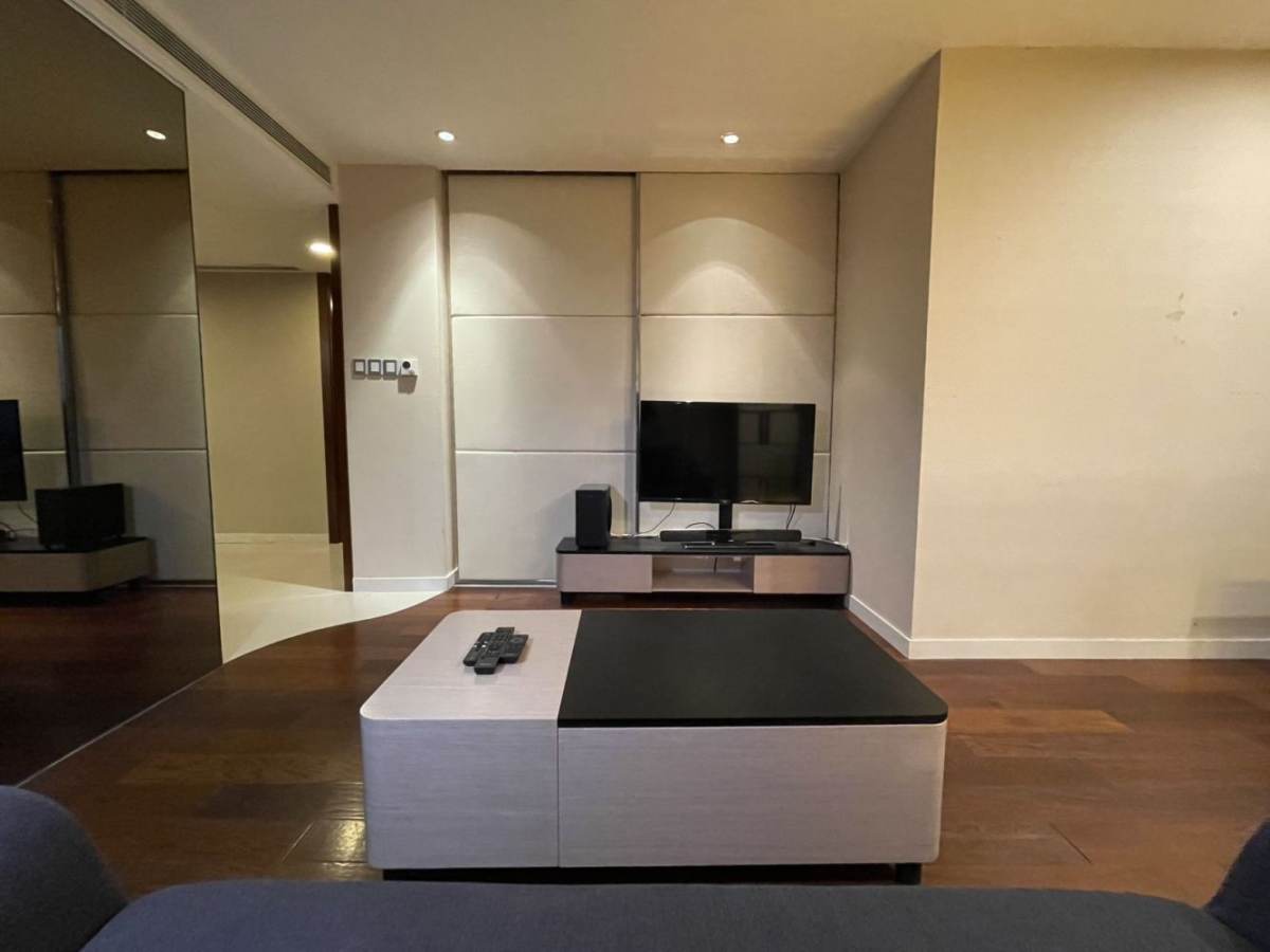 Housing image — Living Room