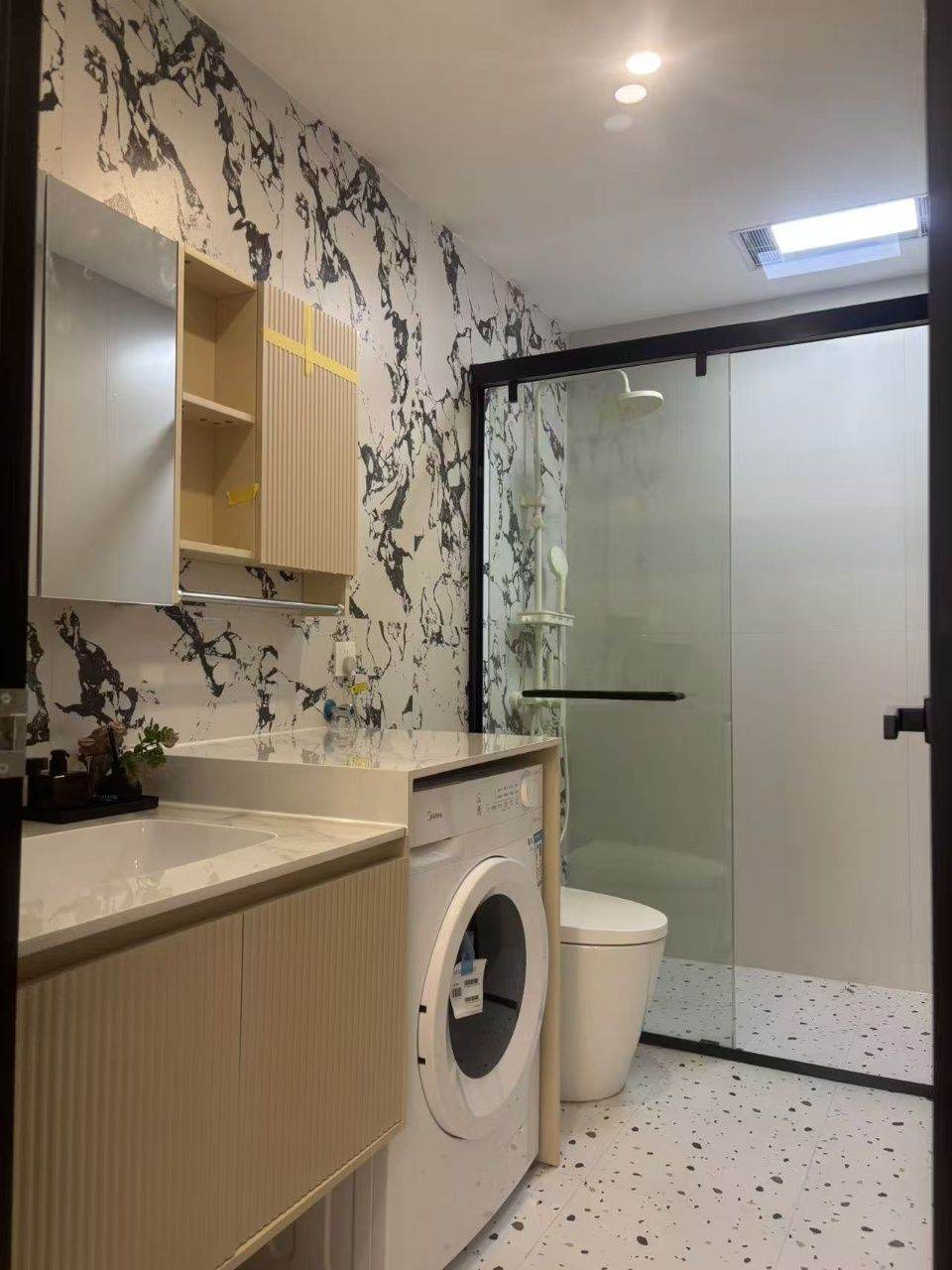 Housing image — Bathroom