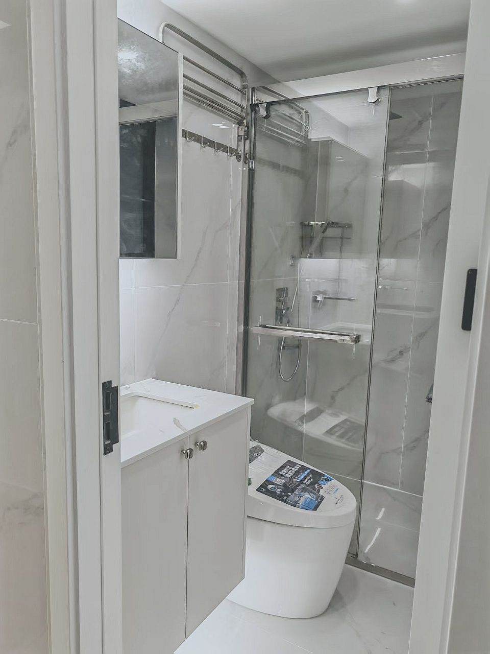 Housing image — Bathroom