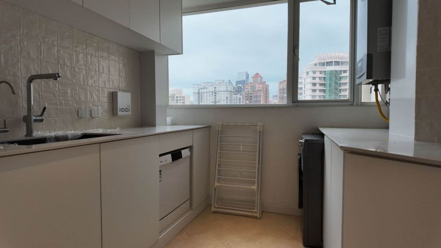 Housing image — Kitchen