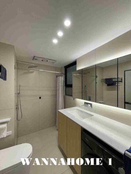 Housing image — Bathroom