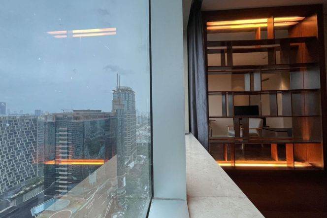 High-Floor Spacious 1BR Serviced Apartment in Xintiandi (L1/L8/L14)