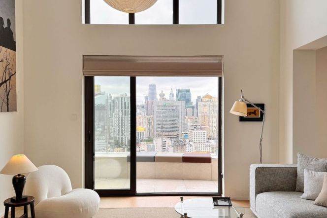 High-Floor Spacious 4BR Apartment near Tiantong Rd Metro (L10/L12)