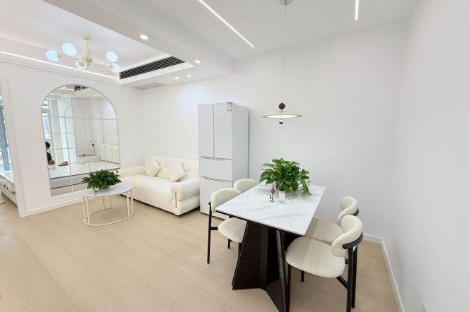 2BR Apartment near Zhongshan Park (L2/L3/L4)