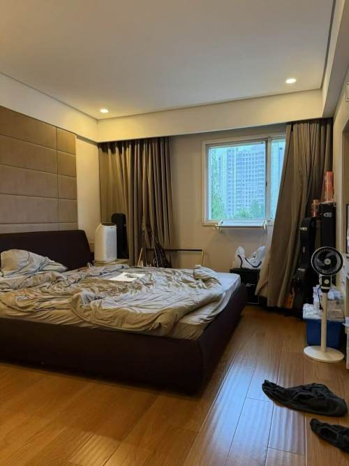 Housing image — Bedroom
