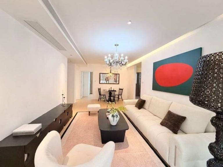 Housing image — Living Room
