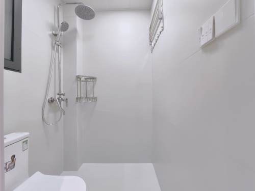 Housing image — Bathroom