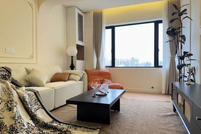 High-Floor 2BR Apartment near Shanghai Stadium Metro with Outstanding View (L4)