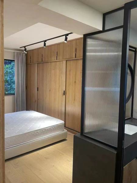 Housing image — Bedroom