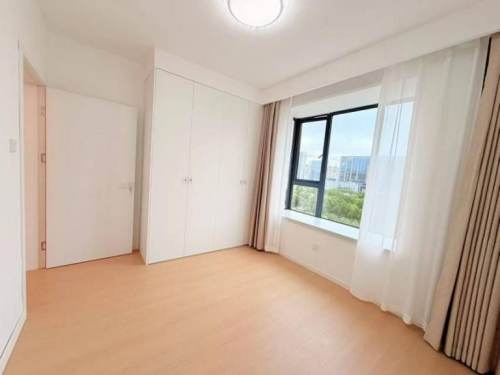 Housing image — Bedroom