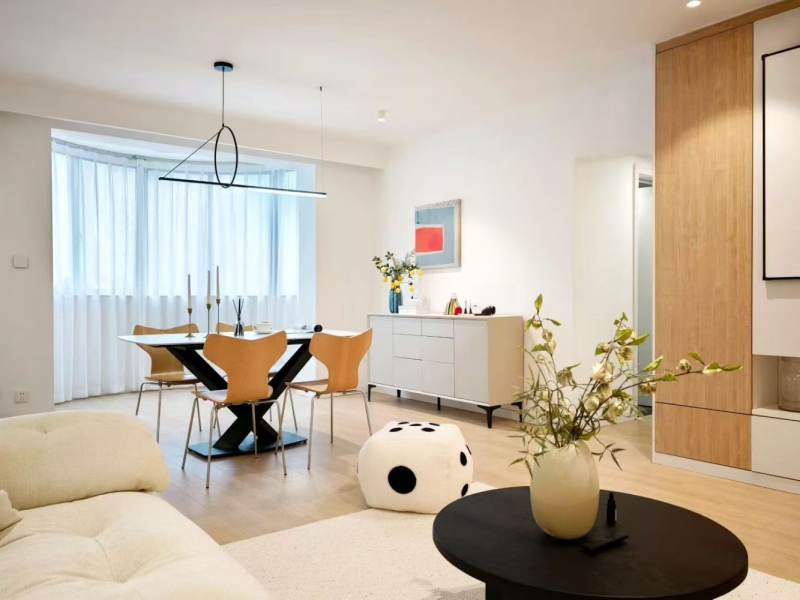 Housing image — Dining Area