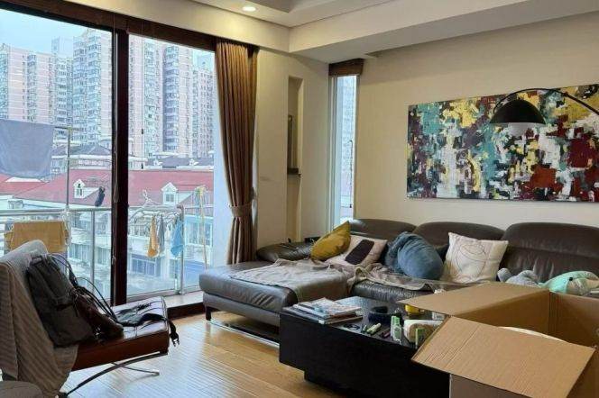 3BR Apartment in Old Xuhui with Floor-to-Ceiling Windows (L10/L11)