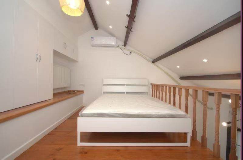 Housing image — Bedroom