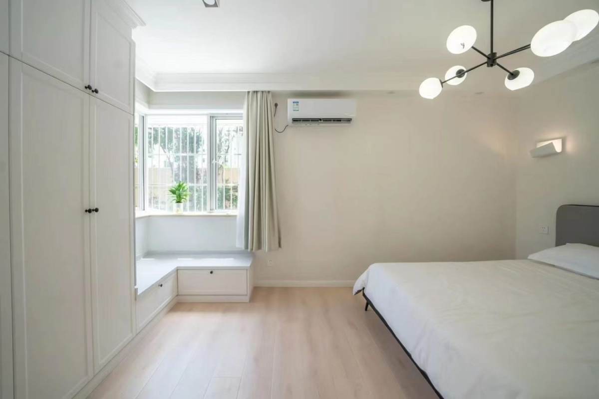 Housing image — Bedroom