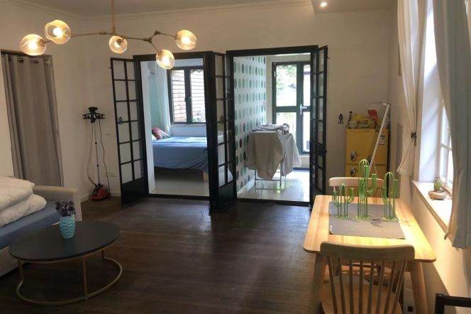 Spacious 1BR Heritage Apartment at Yongjia New Village with Terrace (L1)