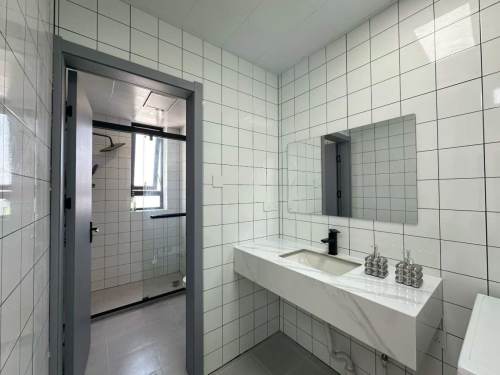 Housing image — Bathroom