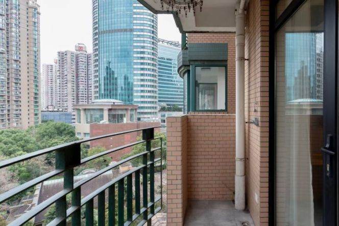 Spacious 2BR Apartment near Dapuqiao Metro (L9/L13)