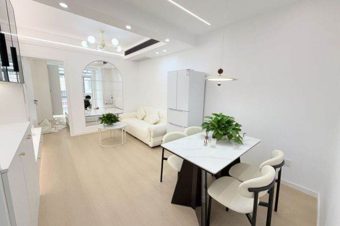 2BR Apartment near Zhongshan Park (L2/L3/L4)