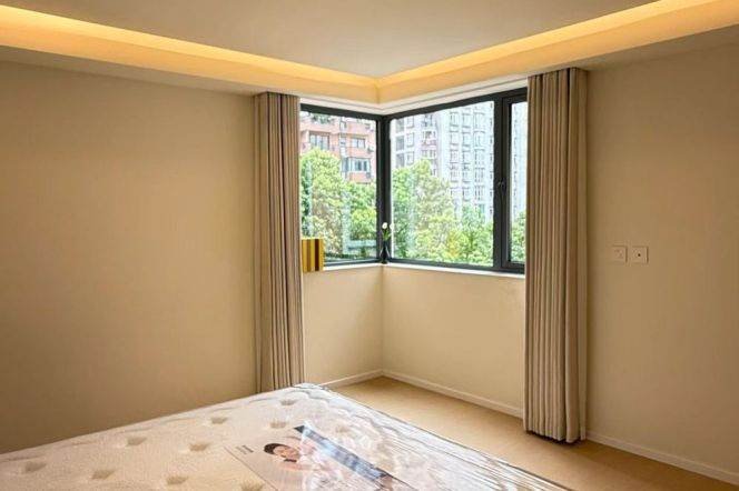 Spacious 2BR Apartment near Jiaotong University Metro (L10/L11)