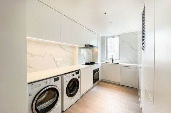 Spacious 3BR Apartment near Madang Rd Metro with River View (L8/L9/L13)