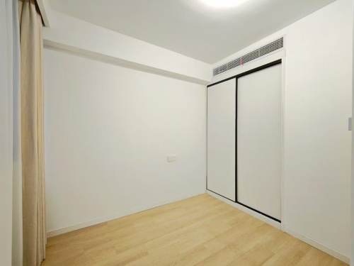 Housing image — Bedroom
