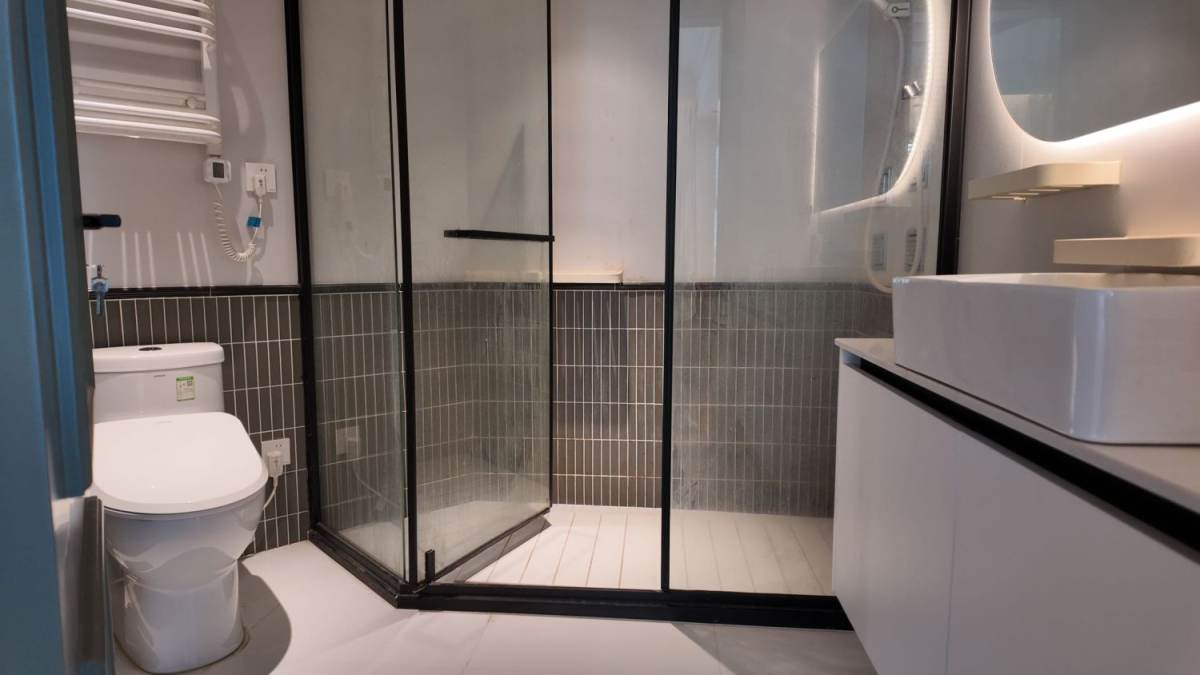 Housing image — Bathroom