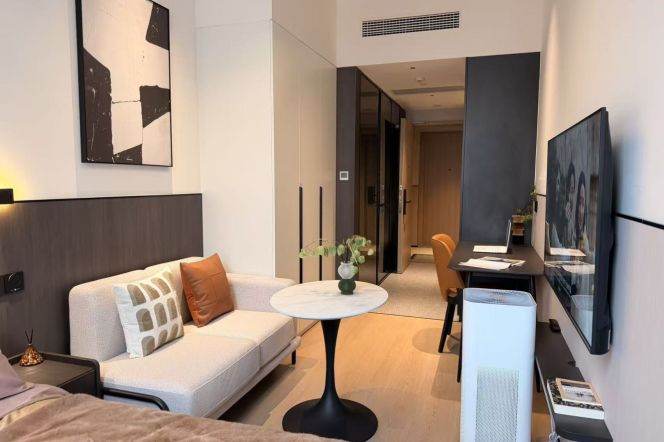 1BR Serviced Apartment near Xiangyin Rd Metro (L8)