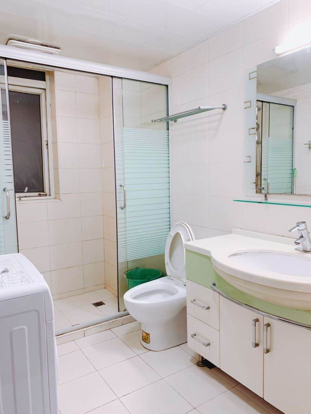 Housing image — Bathroom