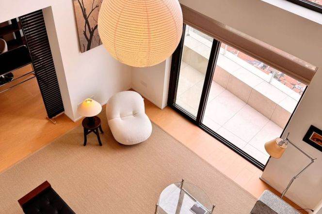 High-Floor Spacious 4BR Apartment near Tiantong Rd Metro (L10/L12)