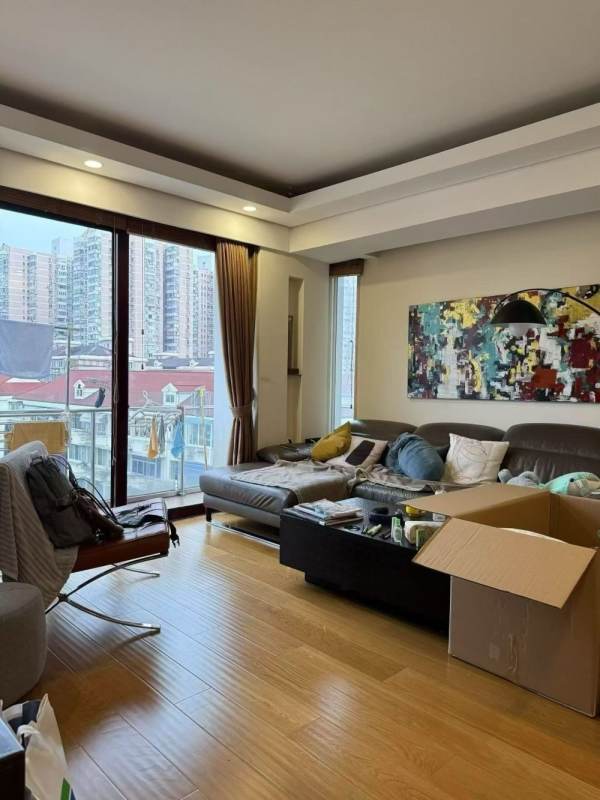 Housing image — Living Room