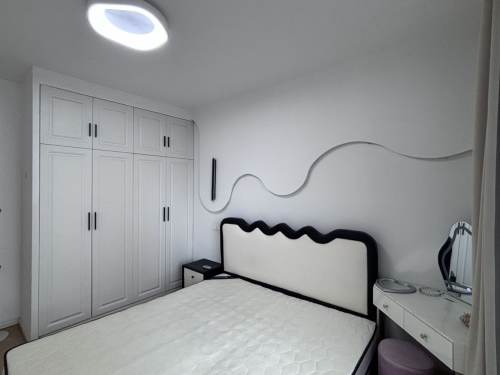Housing image — Bedroom