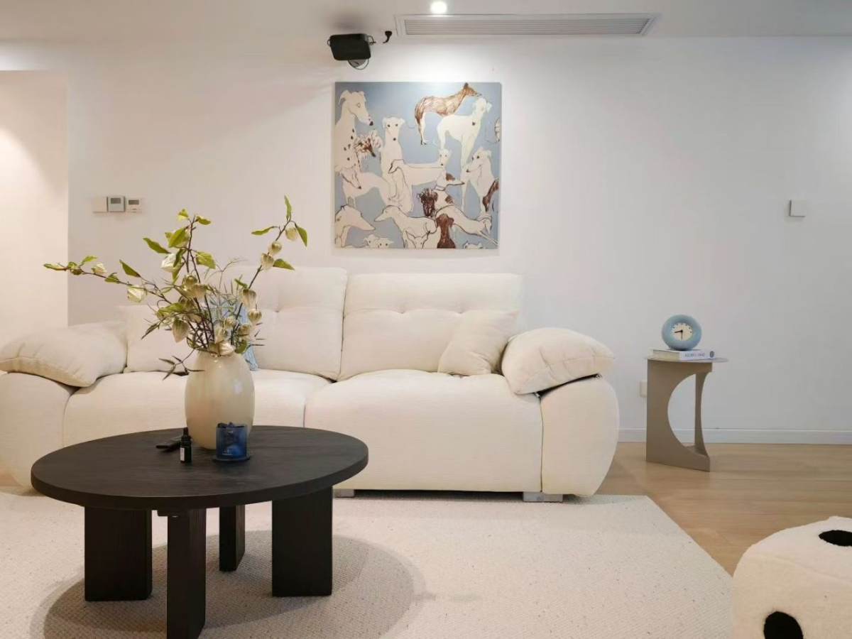 Housing image — Living Room
