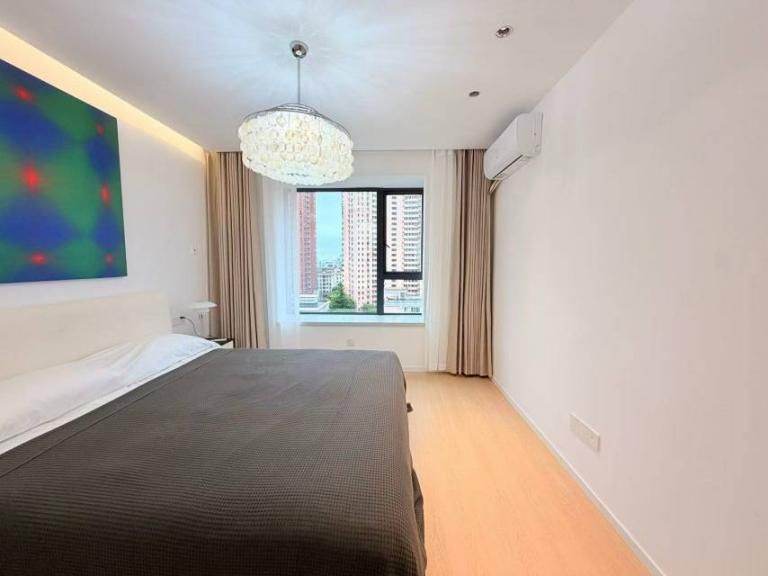 Housing image — Bedroom