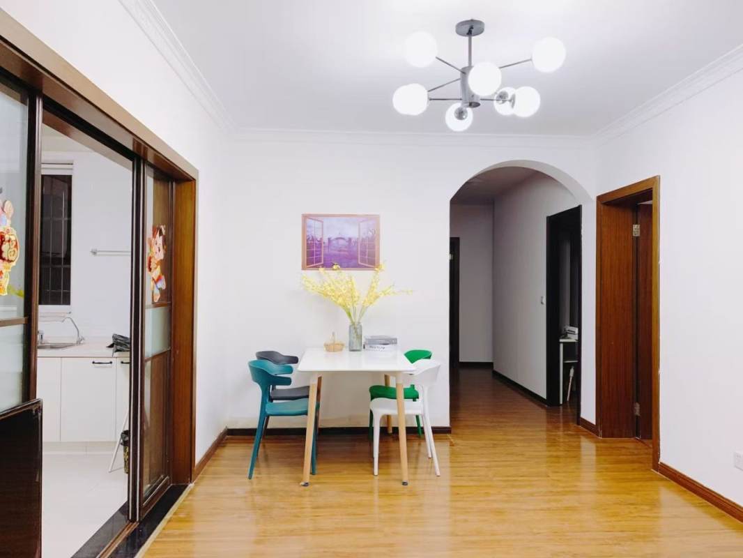 Housing image — Living Room
