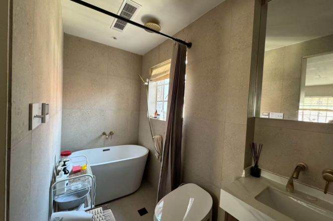 Spacious 1BR Lane House near Xintiandi Metro with Terrace (L10/L13)