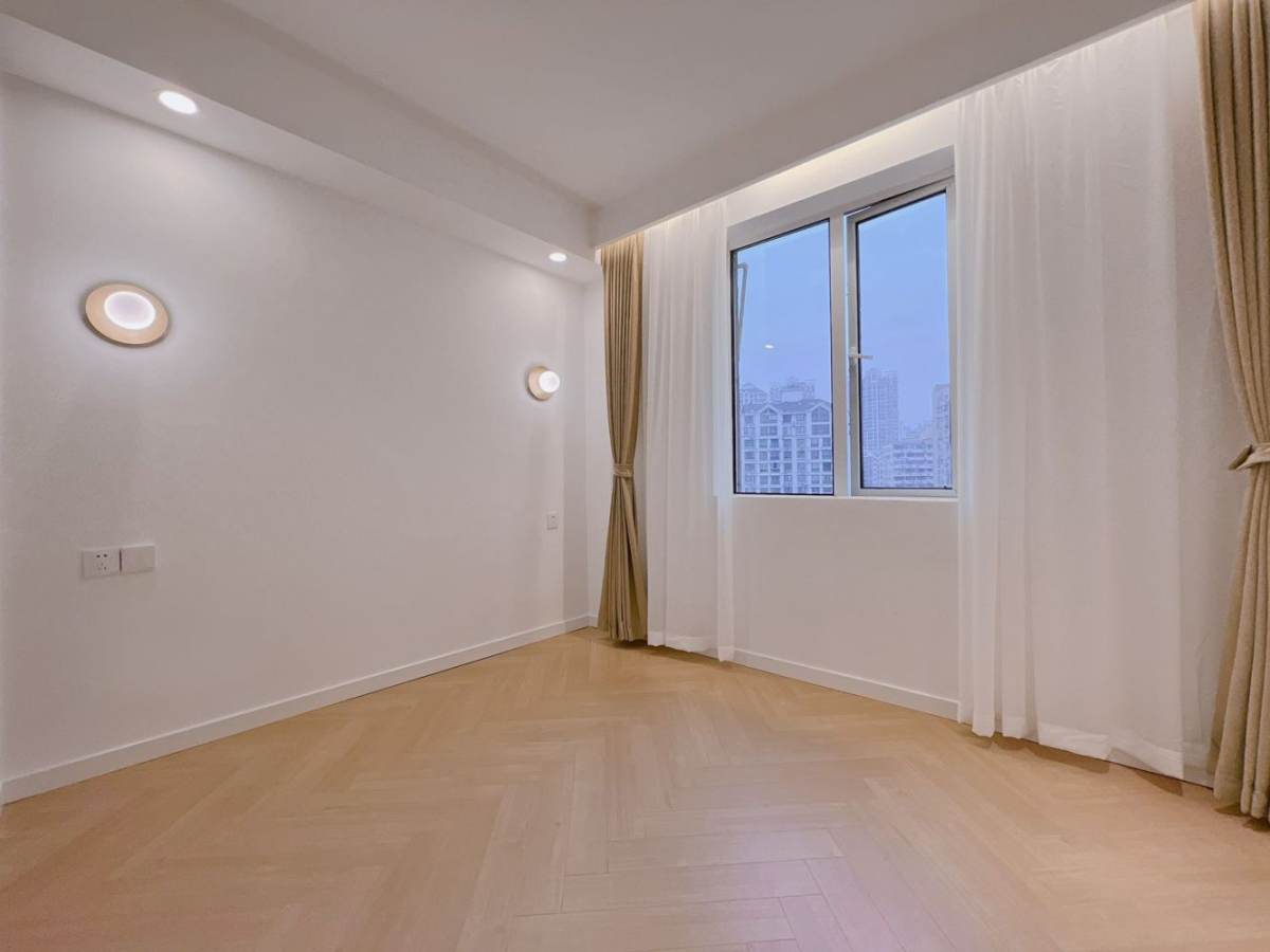 Housing image — Bedroom