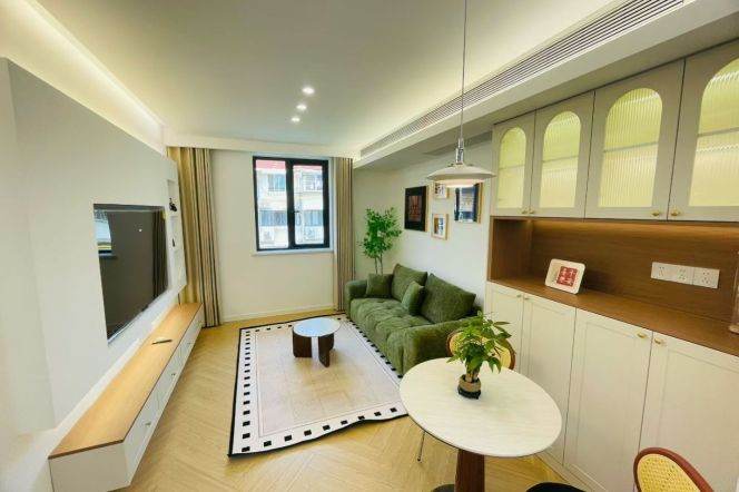 1BR Lane House near Moho Mall