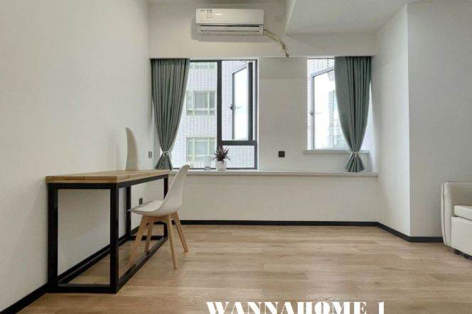 High-Ceiling 2BR Apartment in Jing'an